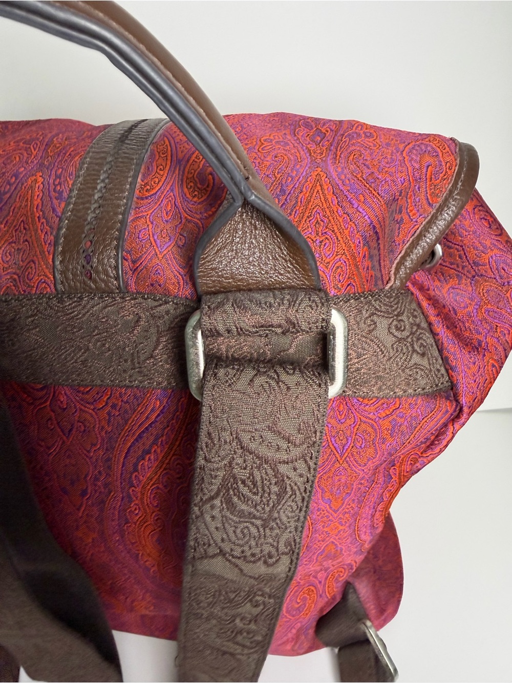 Robert Graham Stellen Rucksack Paisley Red Purple Silk + Brown Leather, Backpack - Picture 10 of 16